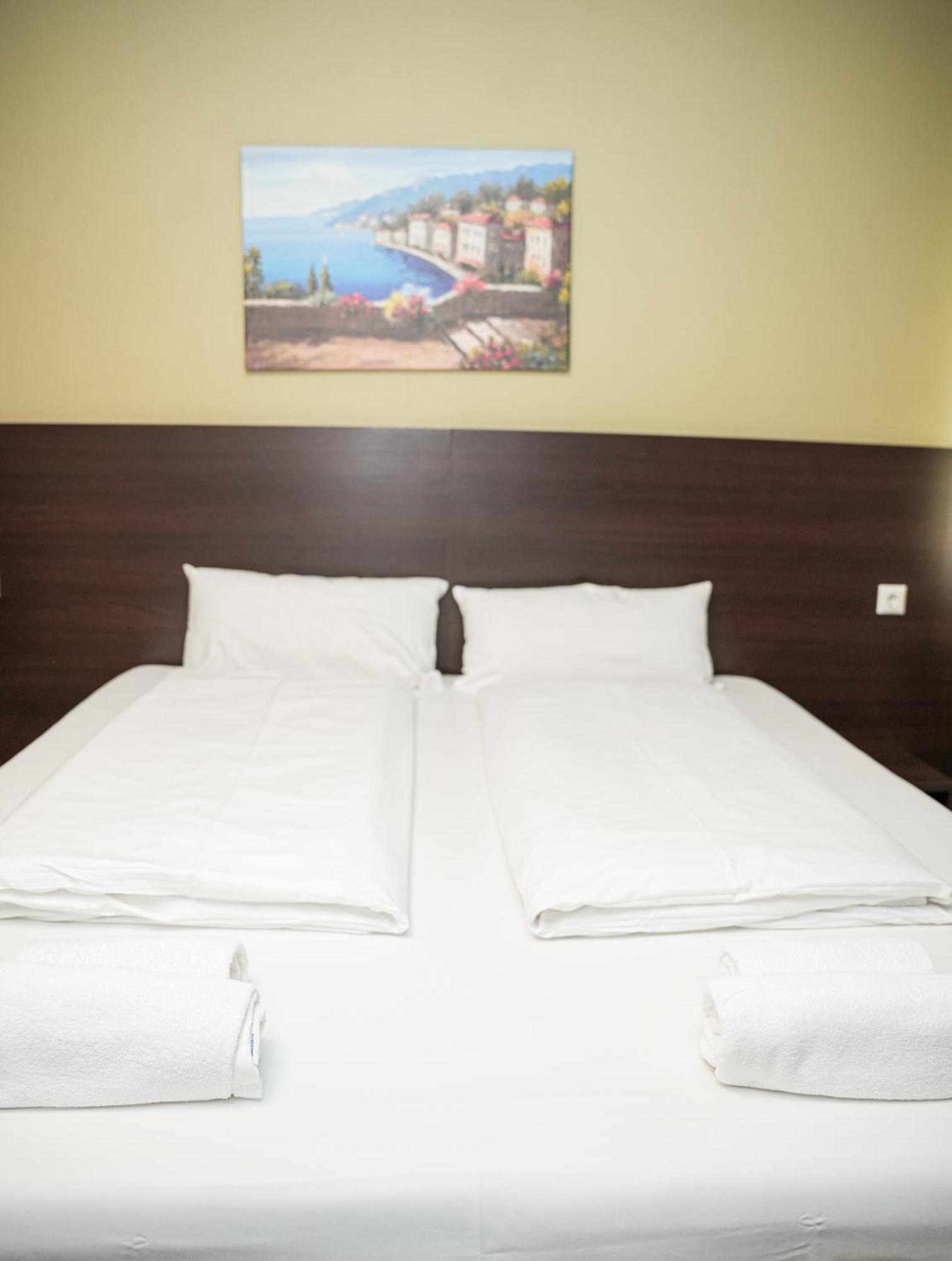 Hotel City Star Франкфурт-на-Майне Экстерьер фото