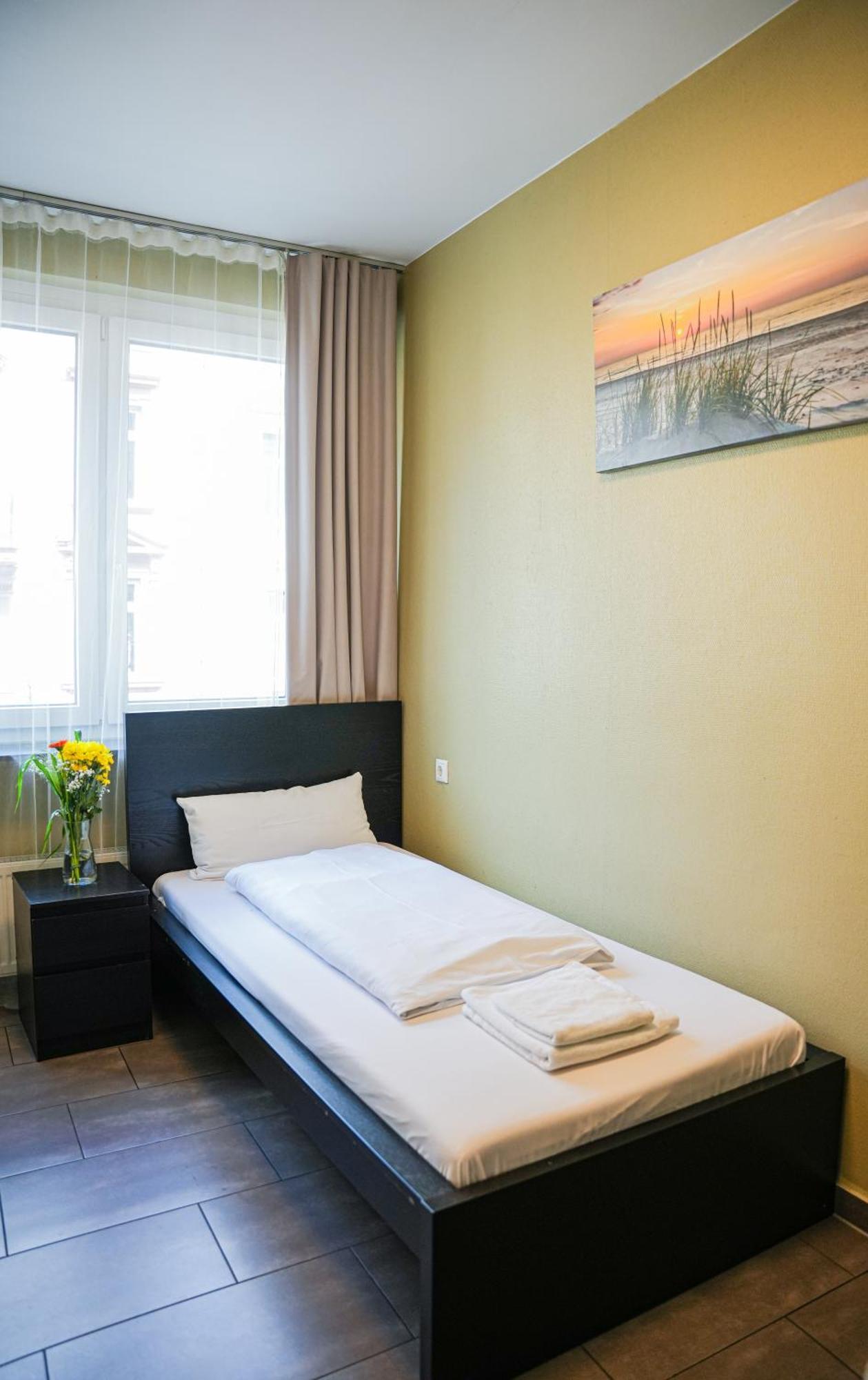 Hotel City Star Франкфурт-на-Майне Экстерьер фото