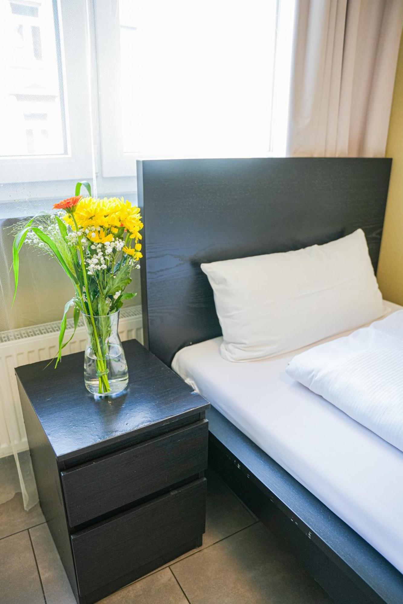 Hotel City Star Франкфурт-на-Майне Экстерьер фото