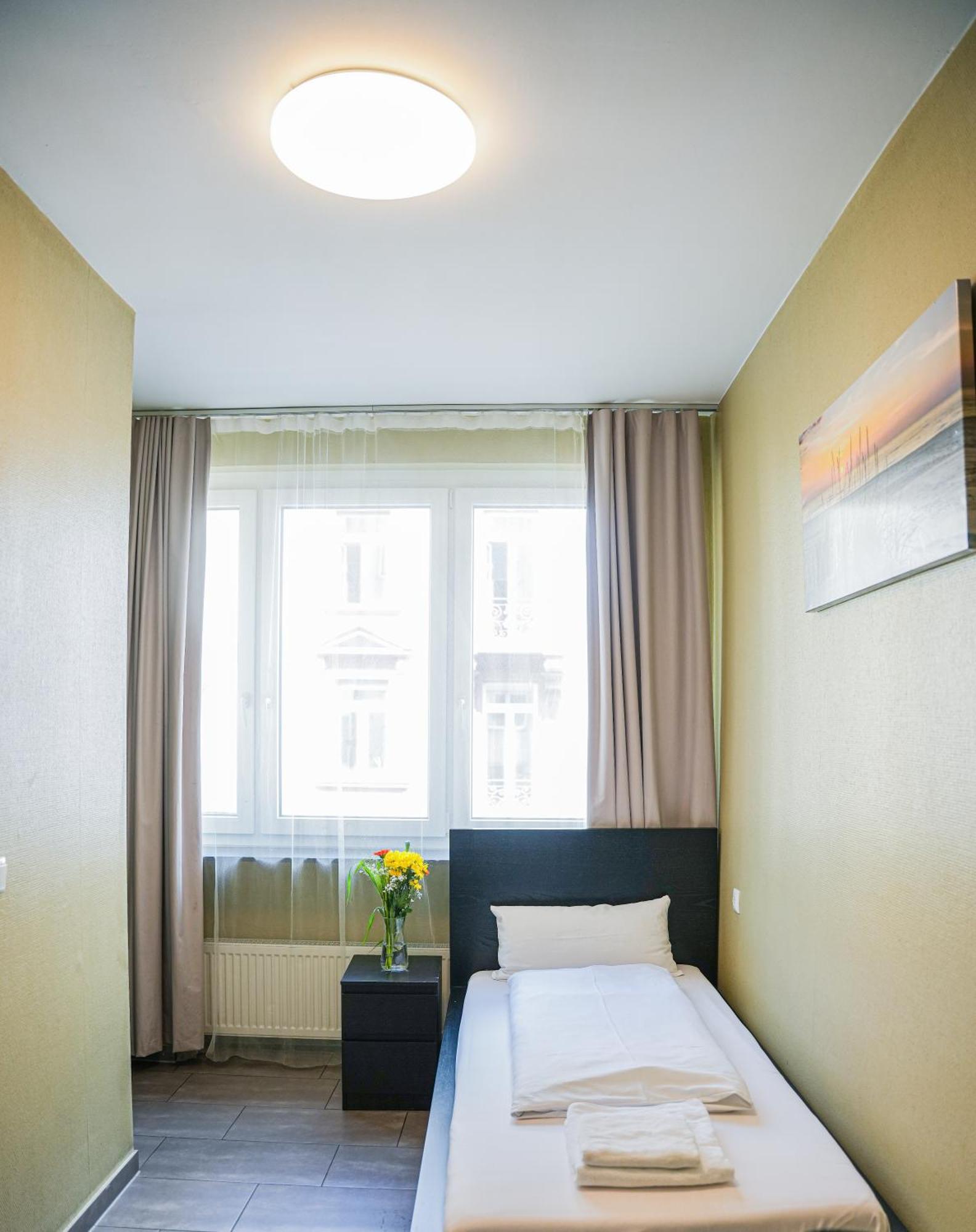 Hotel City Star Франкфурт-на-Майне Экстерьер фото